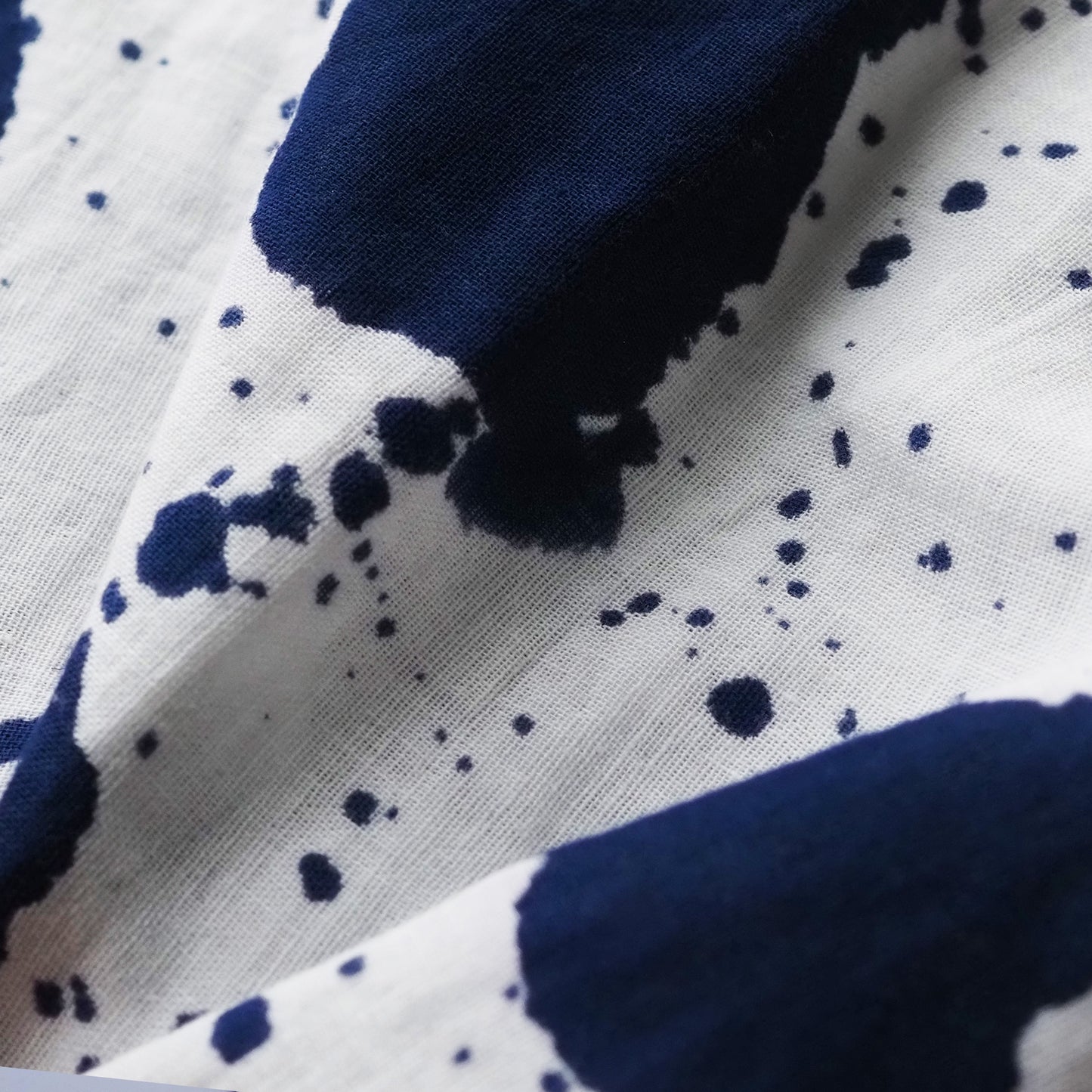 Mossy Garden Double-gauze Cotton Top Dark Blue