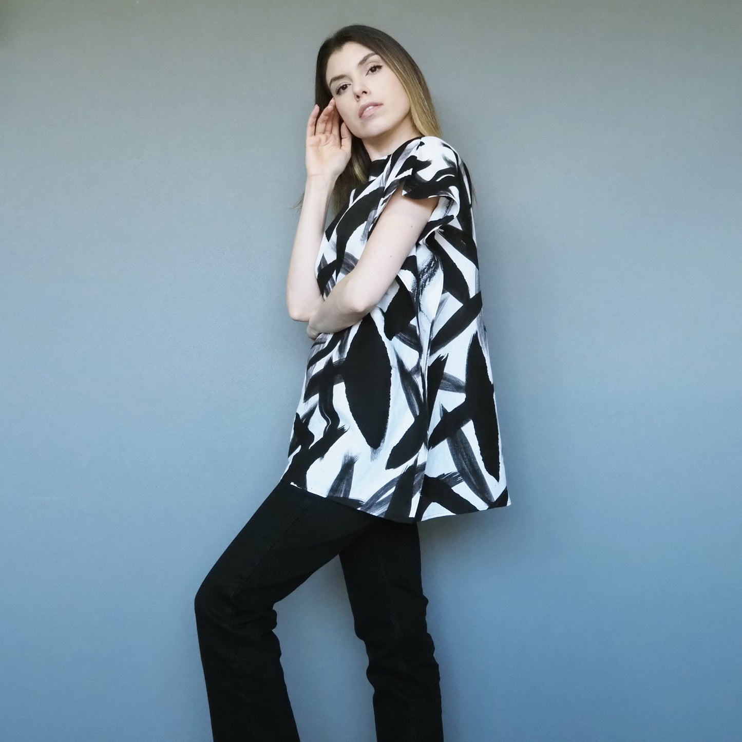 Bamboo Leaves Double-gauze Cotton Top Charcoal Black